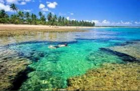 Piscinas naturais em Maraú